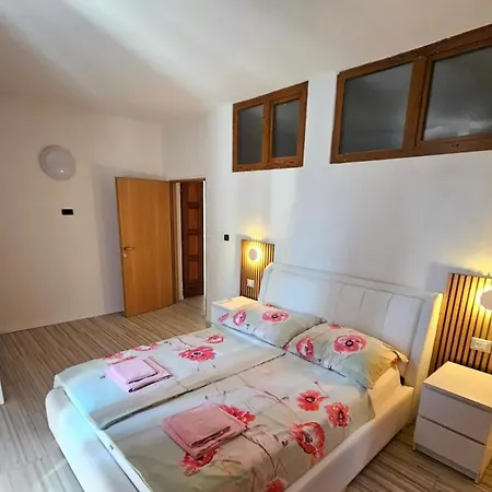 Casa Chiara شقة